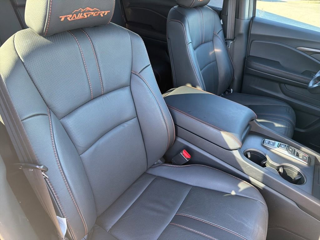 Used 2025 Honda Passport TrailSport image 31