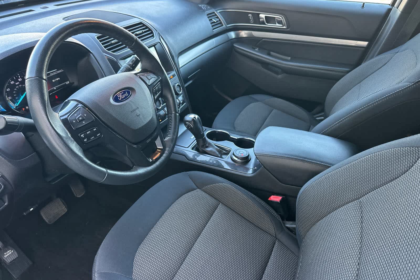 Certified 2019 Ford Explorer XLT w/ Equipment Group 201A AWD/4WD image 11