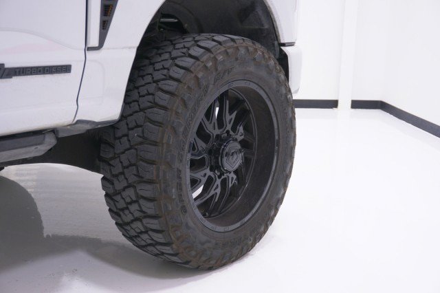Certified 2024 Ford F250 Limited w/ FX4 Off-Road Package AWD/4WD image 5