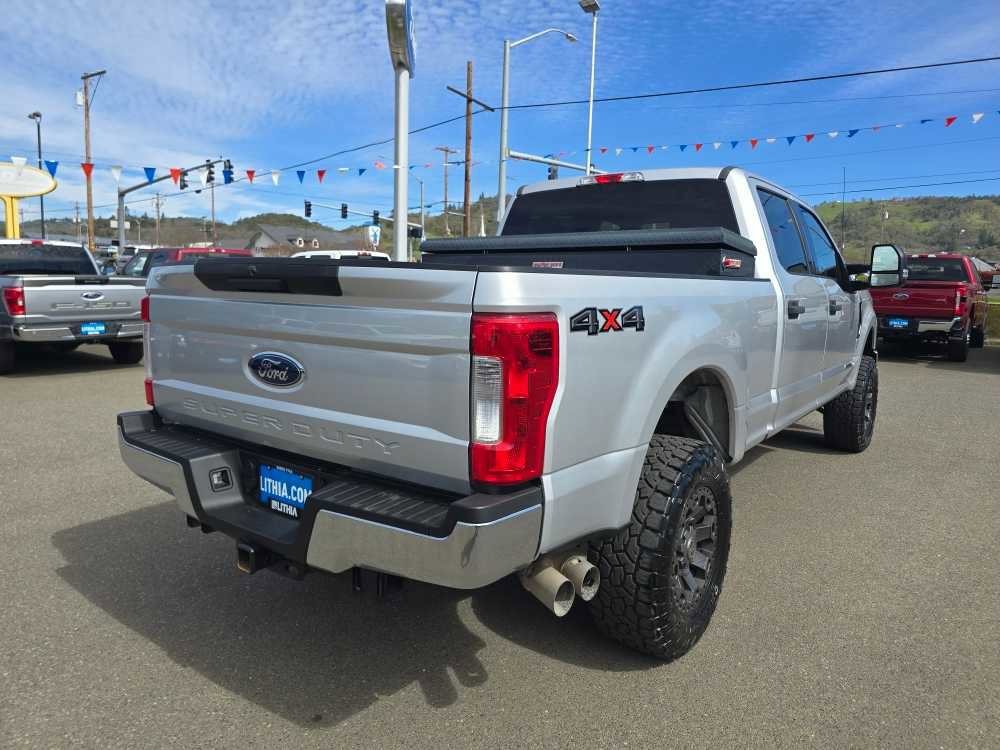 Certified 2018 Ford F250 XLT image 6