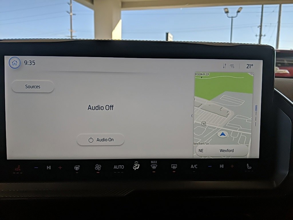 Certified 2025 Ford Bronco Sport Outer Banks w/ Outer Banks Tech Package+ image 17