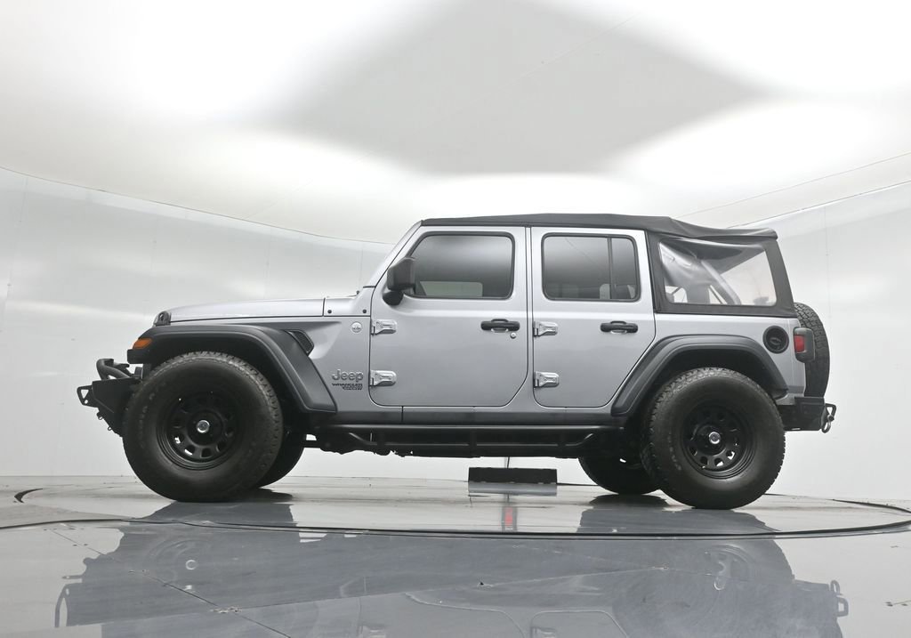 Used 2018 Jeep Wrangler Unlimited Sport image 23