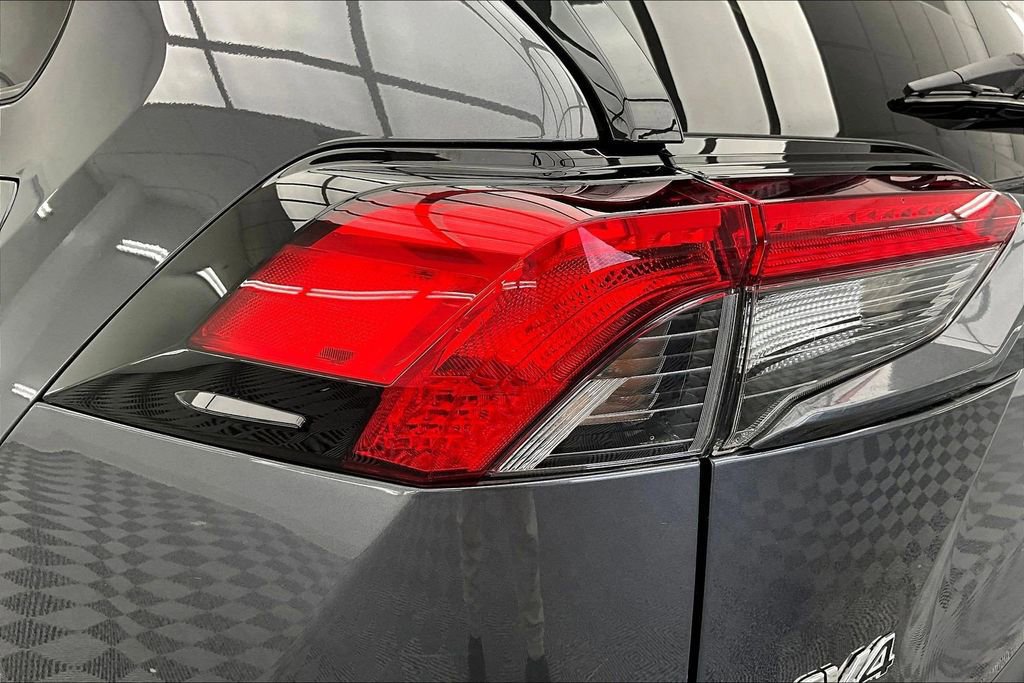 Used 2024 Toyota RAV4 LE image 30