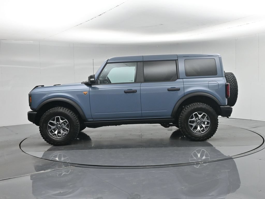 Certified 2025 Ford Bronco Badlands AWD/4WD image 32