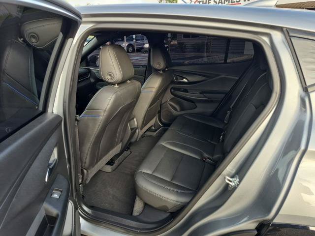 Used 2025 Buick Envista Sport Touring w/ Convenience I Package FWD image 15