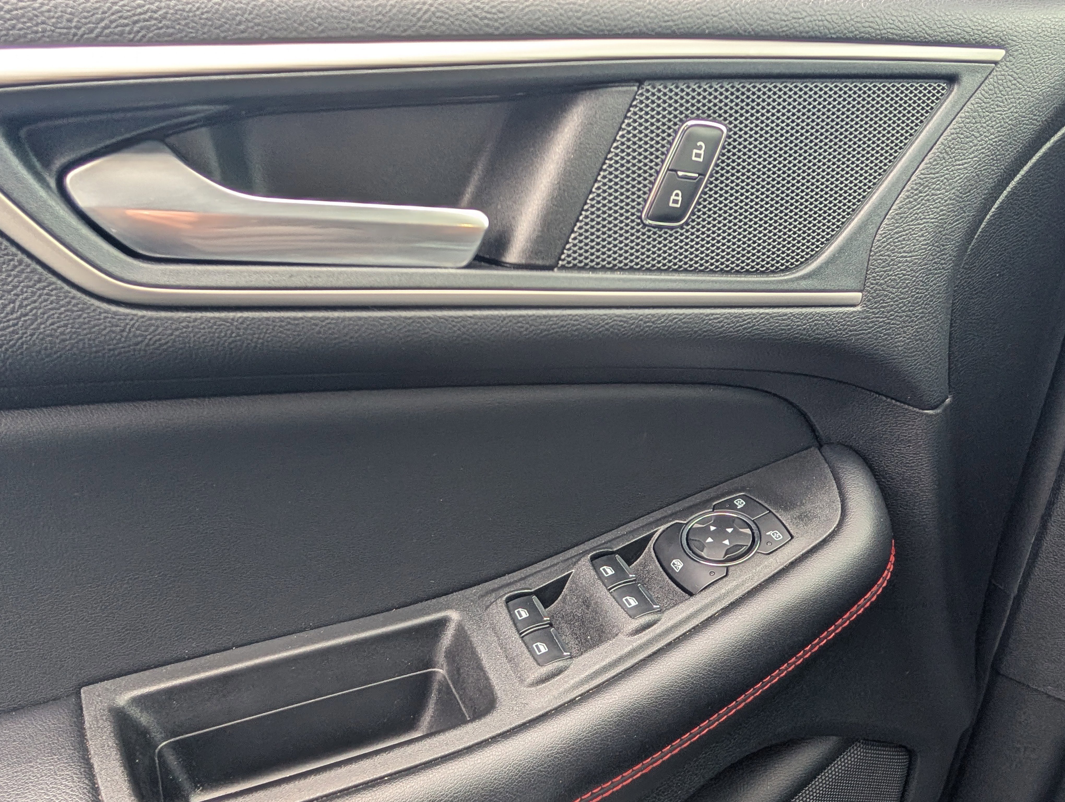 Certified 2024 Ford Edge ST-Line image 21