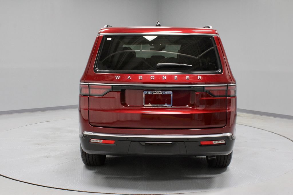 Used 2024 Jeep Wagoneer 4WD w/ Premium Group I image 11