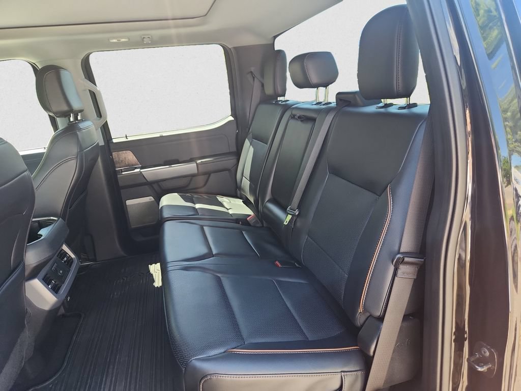 Certified 2025 Ford F350 Lariat w/ Black Appearance Package AWD/4WD image 13