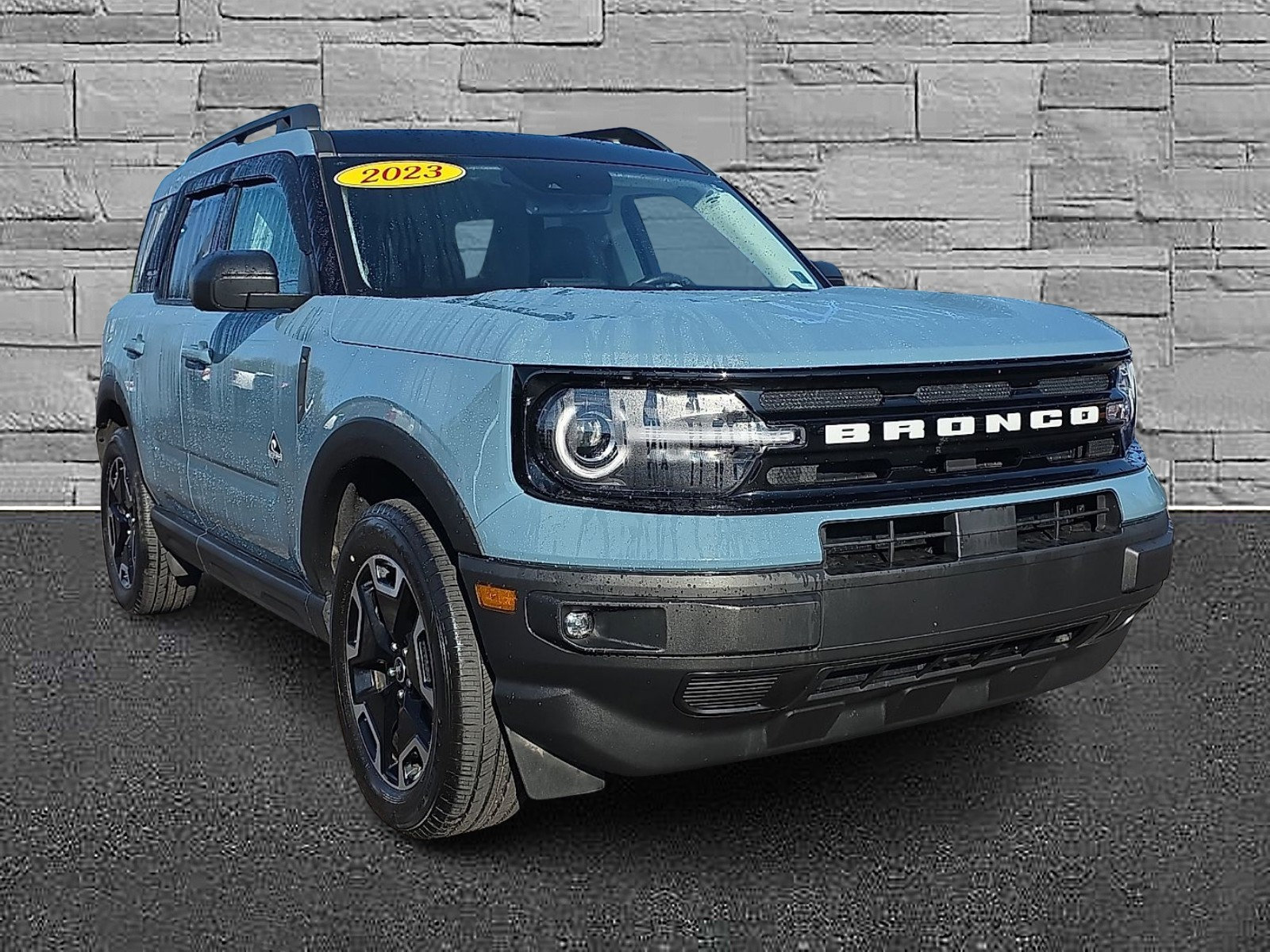 Certified 2023 Ford Bronco Sport Outer Banks w/ Tech Package AWD/4WD image 2