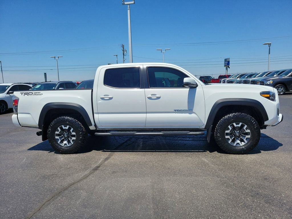 Used 2023 Toyota Tacoma TRD Off-Road w/ TRD Premium Off Road Package AWD/4WD image 3