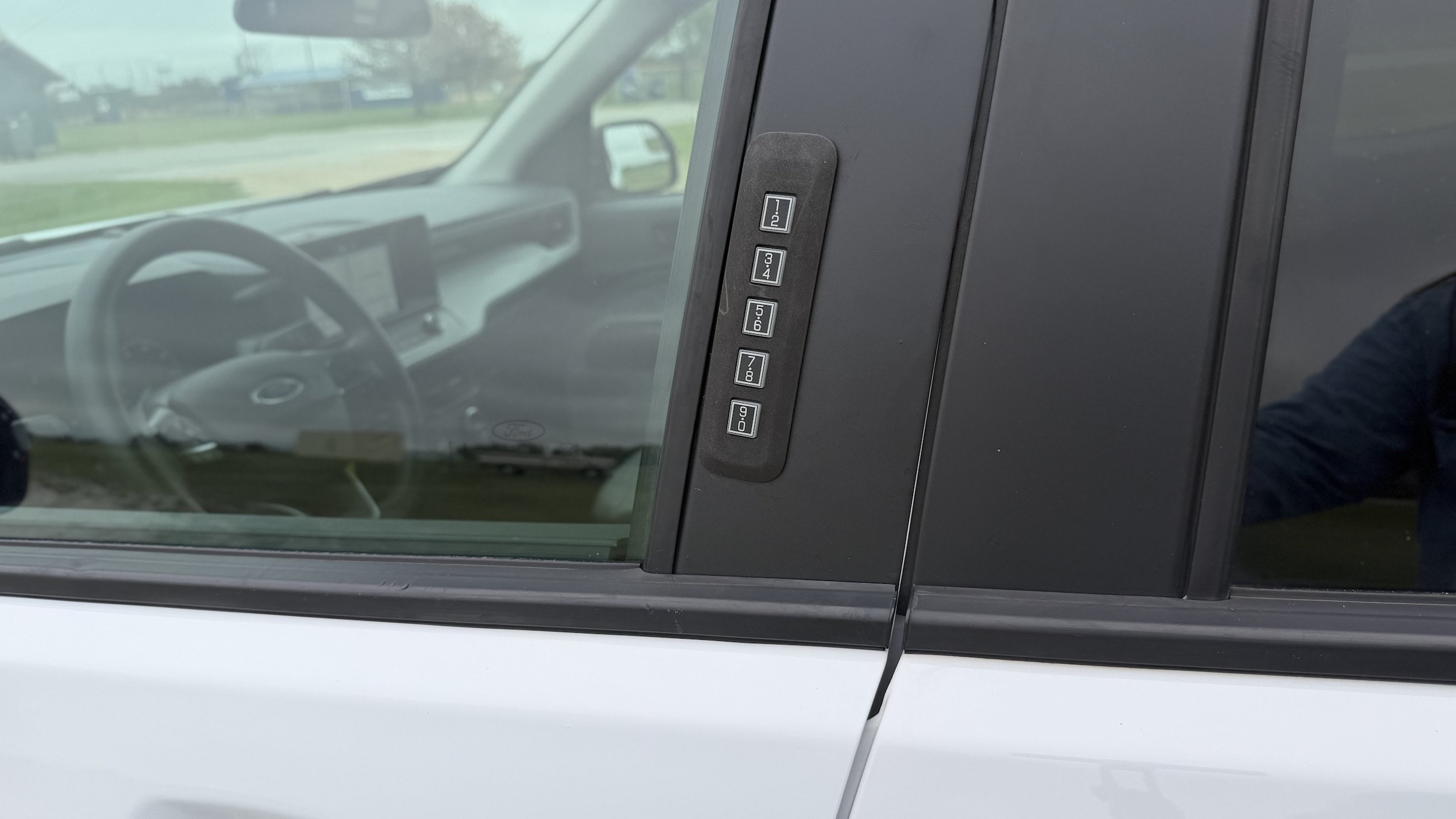 Certified 2022 Ford Maverick XLT FWD image 15
