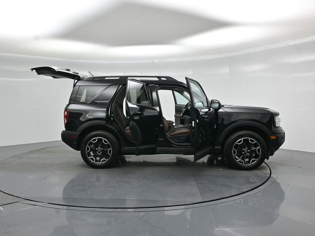 Certified 2025 Ford Bronco Sport Outer Banks w/ Outer Banks Tech Package+ AWD/4WD image 5