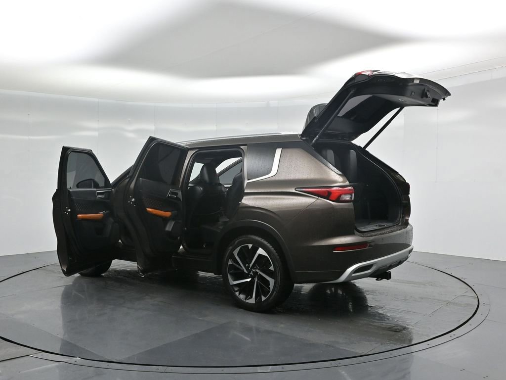 Used 2022 Mitsubishi Outlander SEL image 56