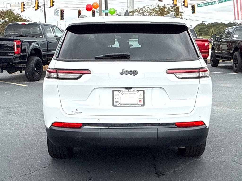 Used 2025 Jeep Grand Cherokee L Altitude image 4