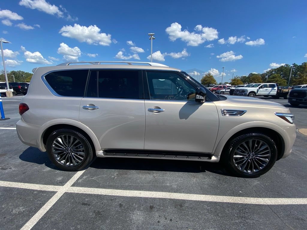 Used 2024 INFINITI QX80 Sensory AWD/4WD image 8
