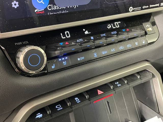 Used 2022 Toyota Tundra Limited w/ TRD Off-Road Package AWD/4WD image 8