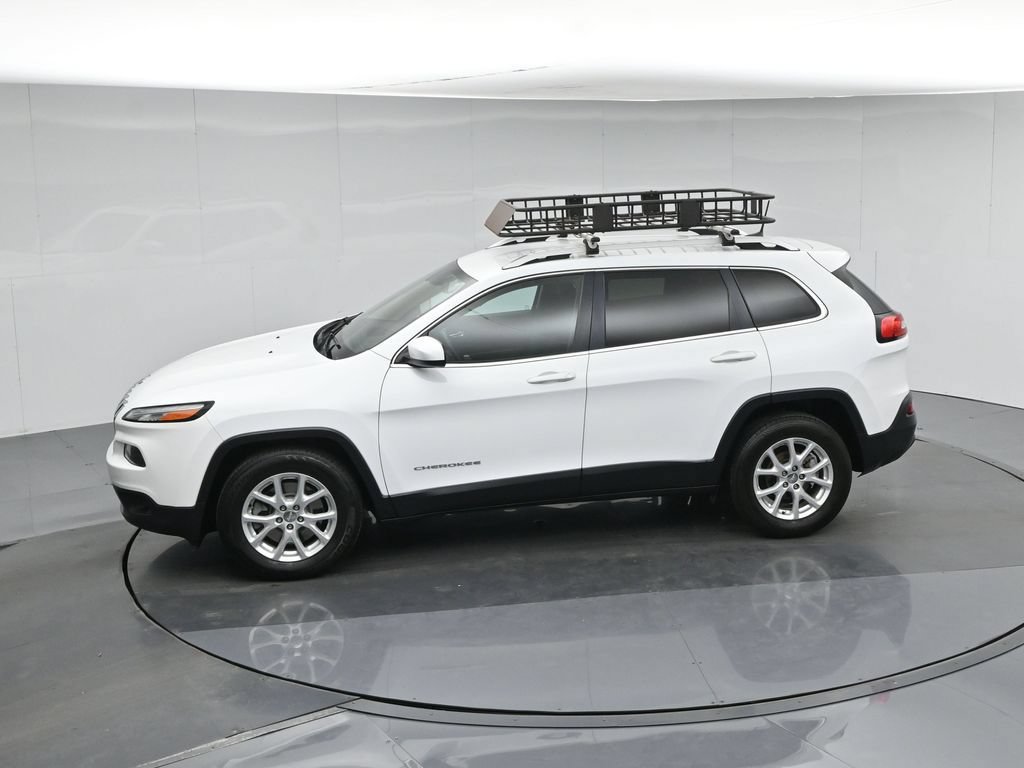 Used 2017 Jeep Cherokee Latitude FWD image 45