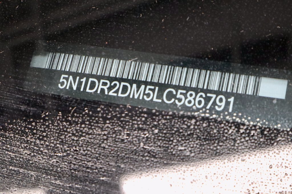 Used 2020 Nissan Pathfinder Platinum AWD/4WD image 35