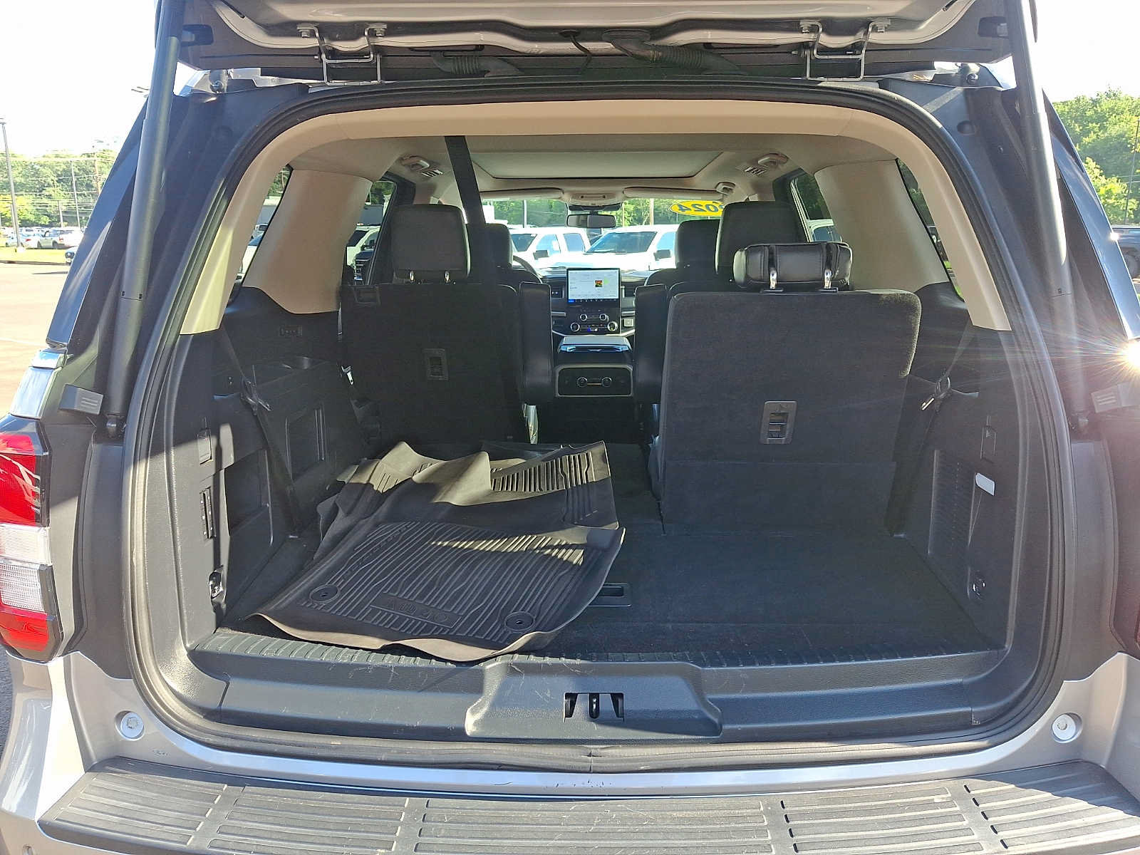 Certified 2024 Ford Expedition XLT AWD/4WD image 30