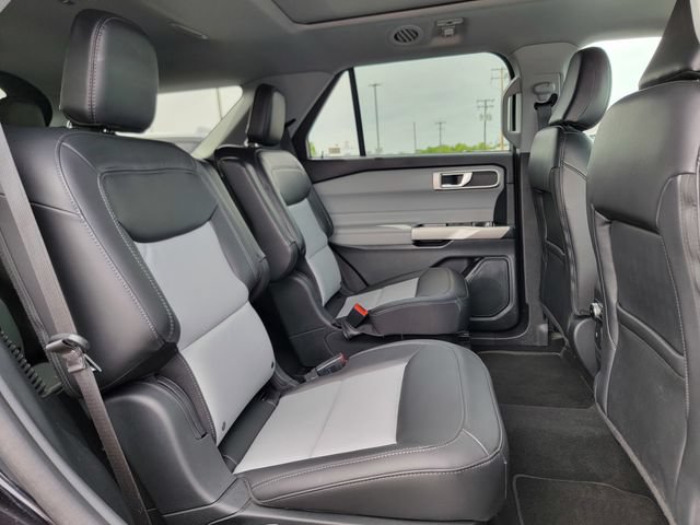 Certified 2023 Ford Explorer XLT w/ Equipment Group 202A AWD/4WD image 24