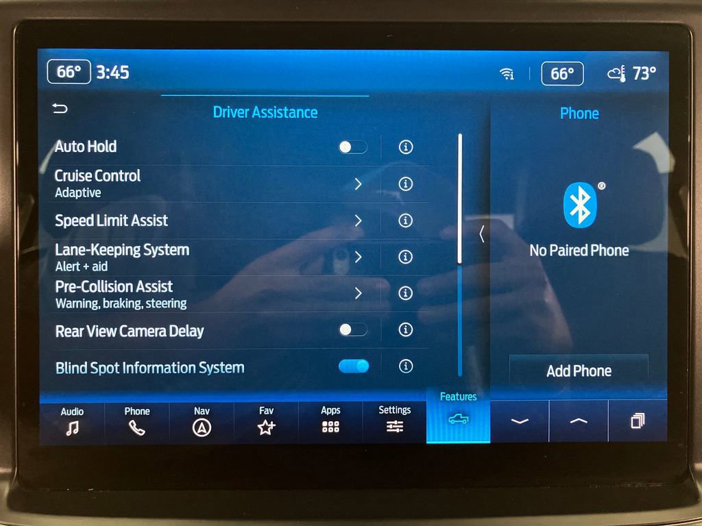 Certified 2022 Ford F150 Lariat w/ Equipment Group 502A High image 26