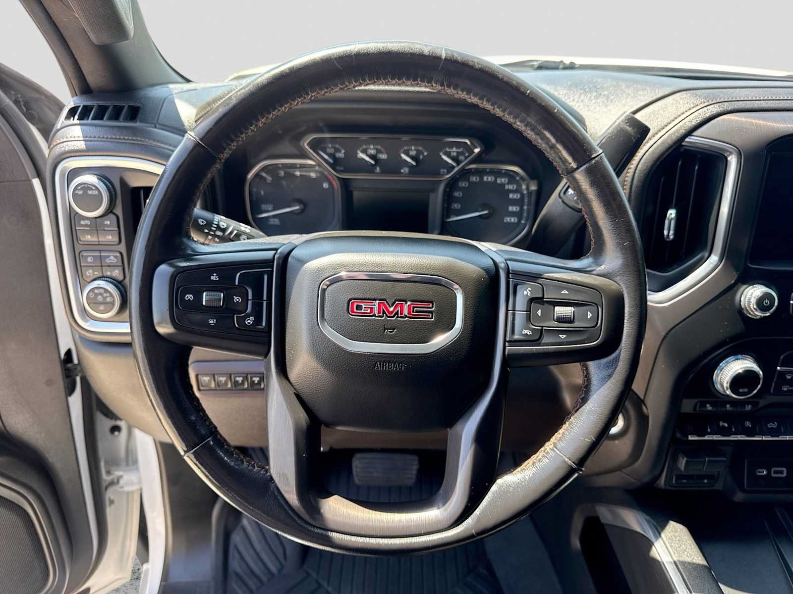 Used 2020 GMC Sierra 1500 AT4 w/ AT4 Premium Package AWD/4WD image 22