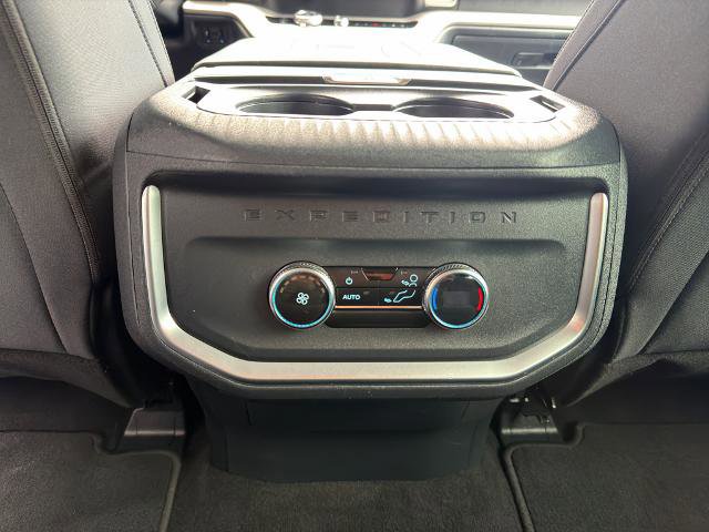 Certified 2025 Ford Expedition Active image 36