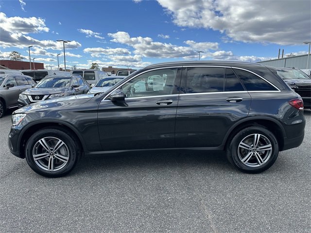 Used 2020 Mercedes-Benz GLC 300 4MATIC image 2