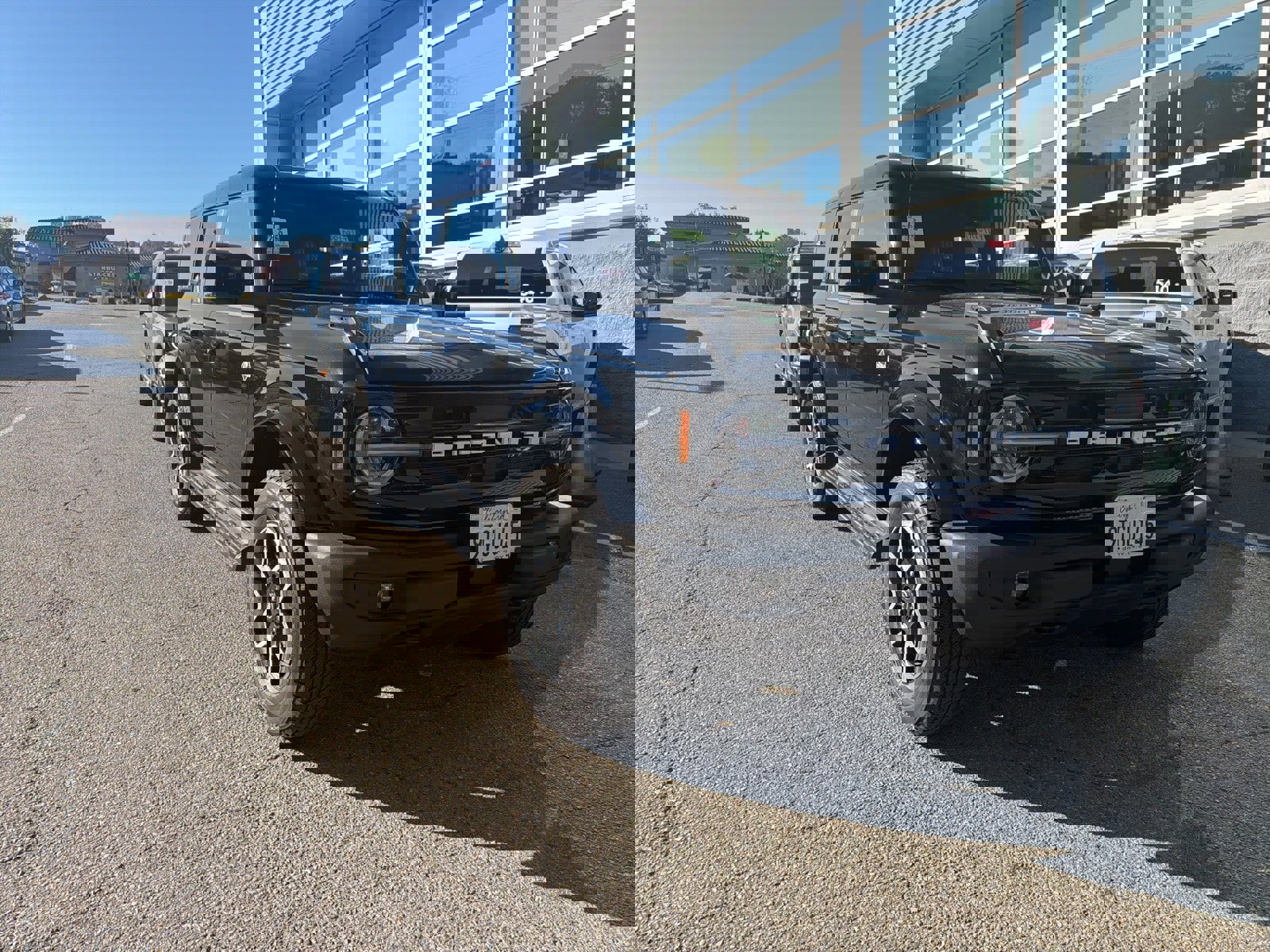 Certified 2025 Ford Bronco Outer Banks image 2