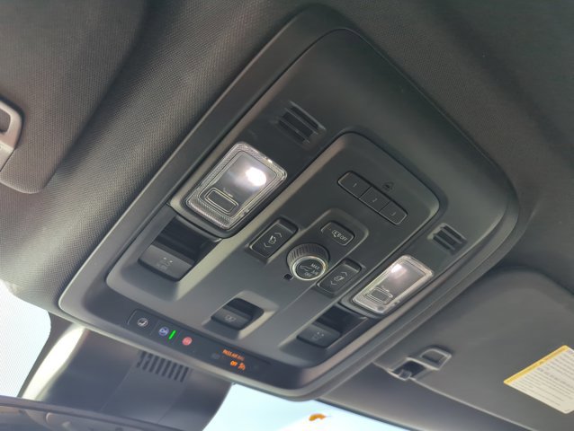 Used 2023 Chevrolet Tahoe LT w/ LT Signature Package image 15