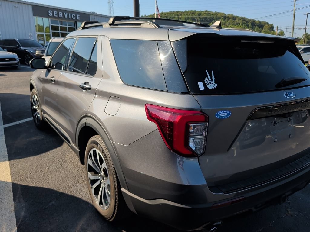 Certified 2023 Ford Explorer ST-Line w/ Class IV Trailer Tow Package RWD image 5