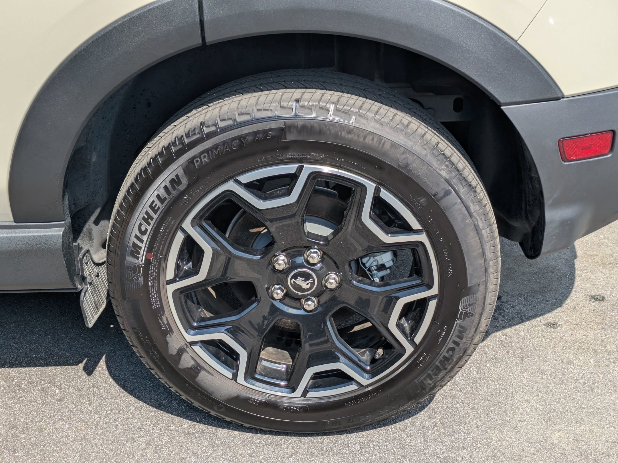 Certified 2025 Ford Bronco Sport Outer Banks w/ Outer Banks Tech Package+ image 8