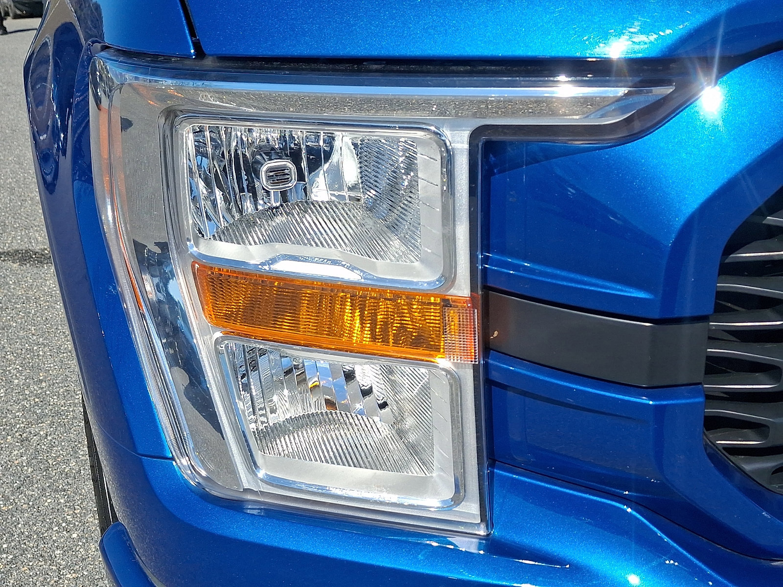 Certified 2022 Ford F150 XL w/ STX Black Appearance Package image 9