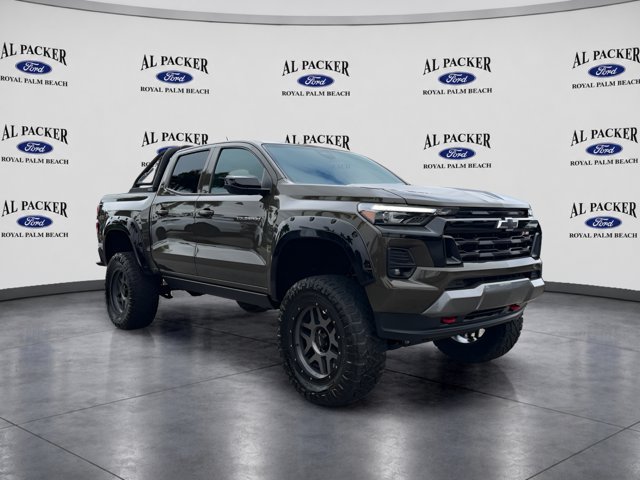 Used 2024 Chevrolet Colorado Z71 w/ Z71 Convenience Package 2 AWD/4WD image 8