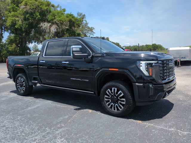Used 2024 GMC Sierra 2500 Denali Ultimate AWD/4WD image 2