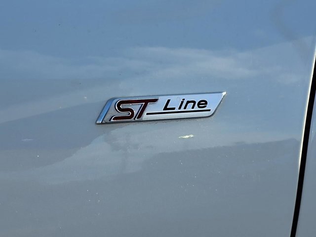 Certified 2024 Ford Escape ST-Line Select AWD/4WD image 6