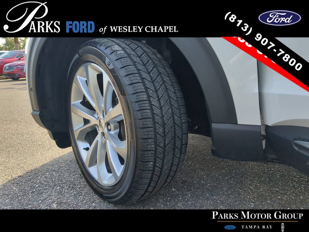 Certified 2022 Ford Explorer Platinum w/ Equipment Group 601A AWD/4WD image 36