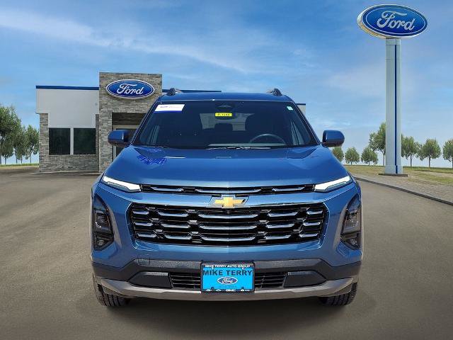 Used 2025 Chevrolet Equinox LT w/ Convenience Package II FWD image 2