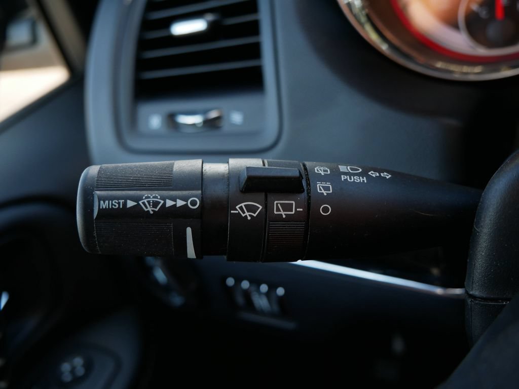 Used 2019 Dodge Grand Caravan SXT w/ Driver Convenience Group FWD image 26