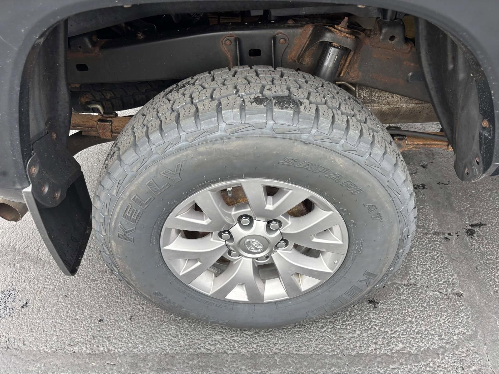 Used 2017 Toyota Tacoma SR5 image 12