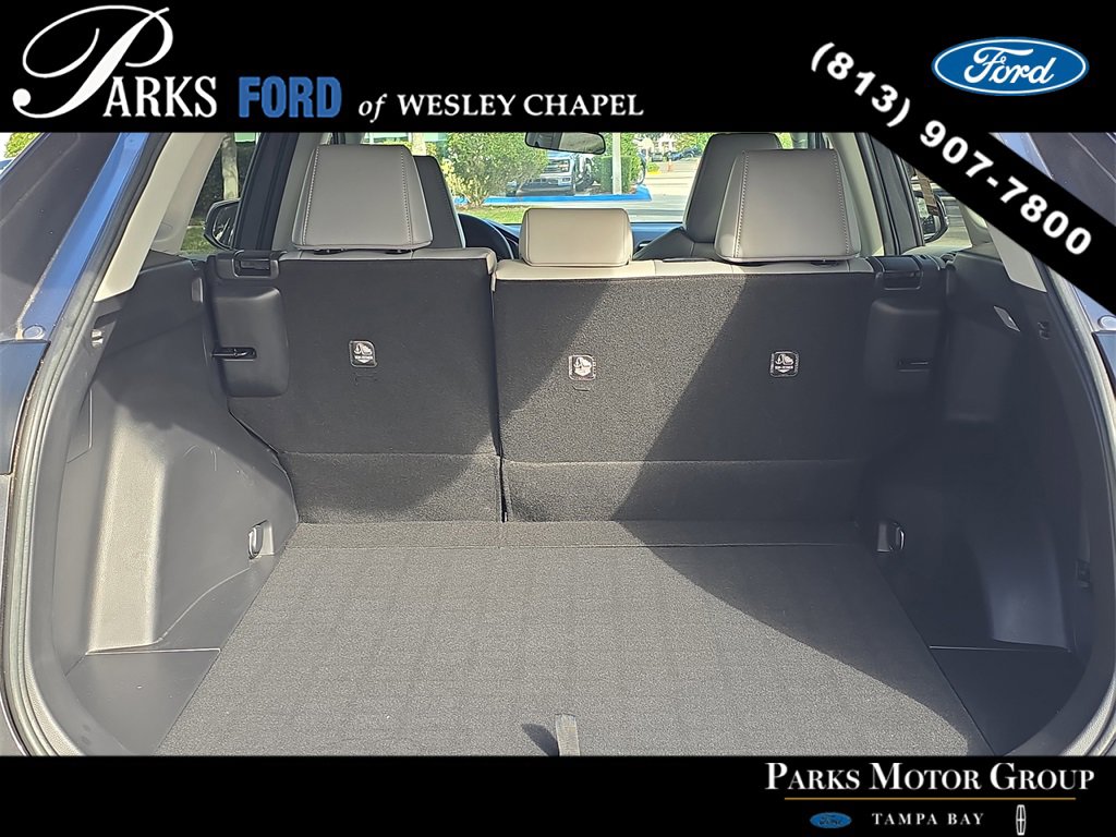 Used 2020 Toyota RAV4 XLE Premium image 8