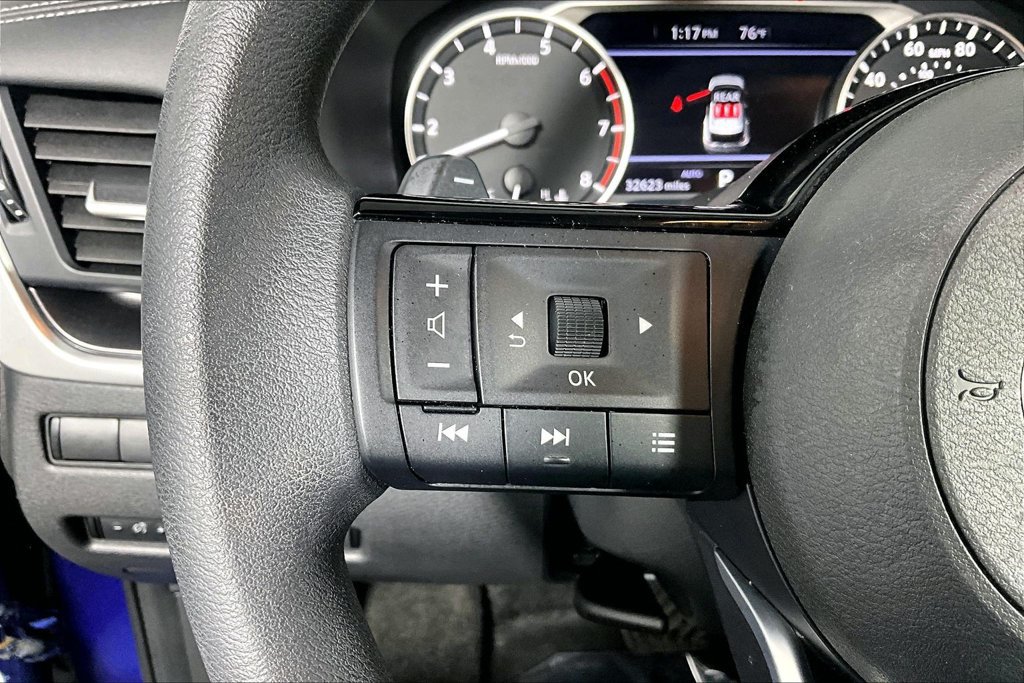 Used 2023 Nissan Rogue SV AWD/4WD image 18