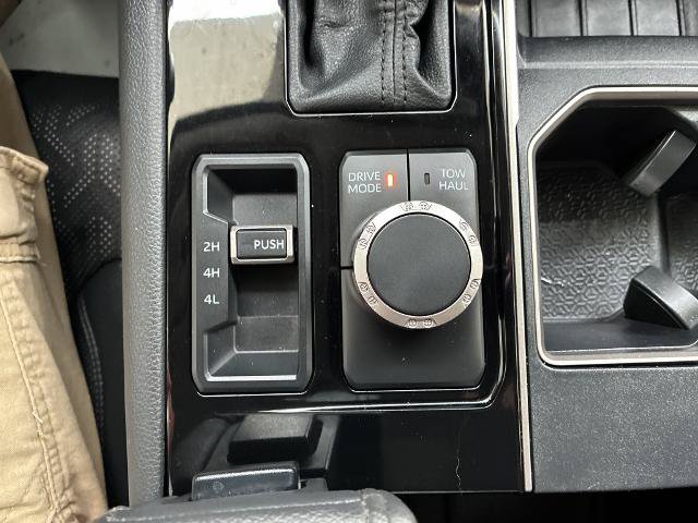 Used 2024 Toyota Tundra Limited w/ Power Package AWD/4WD image 19