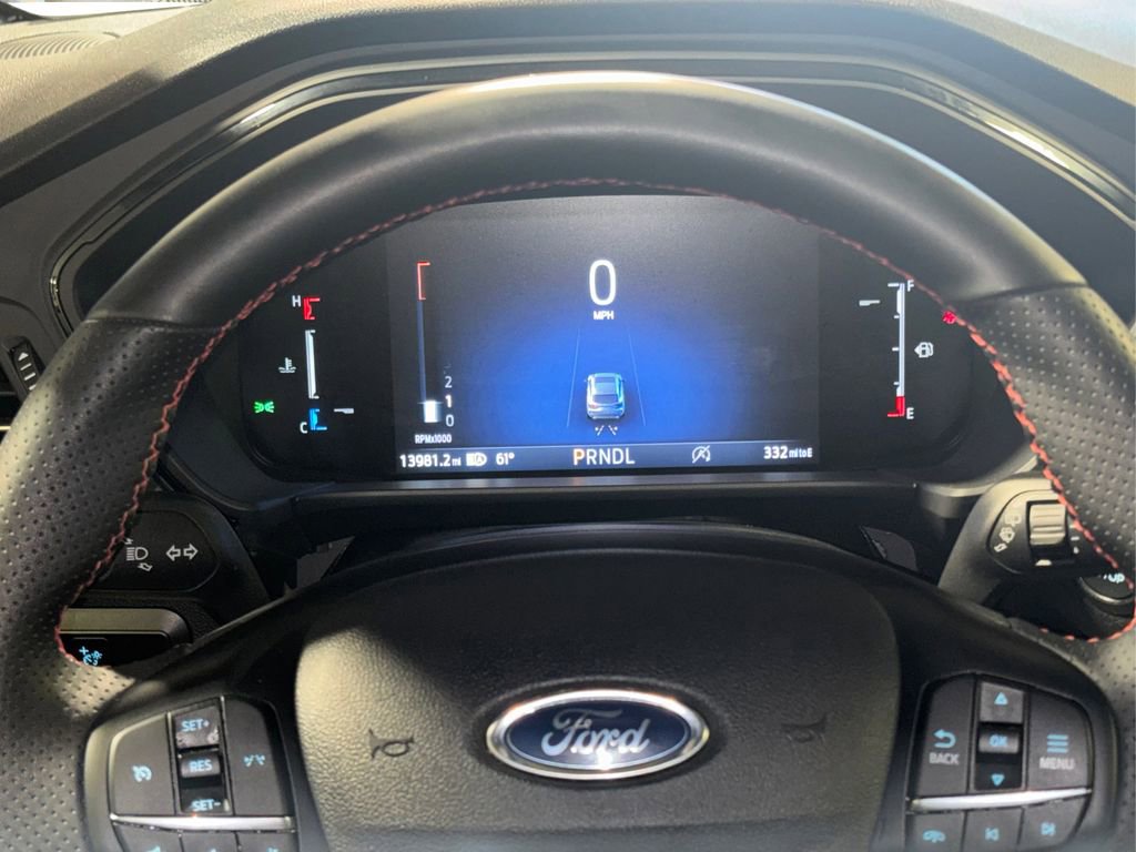 Certified 2025 Ford Escape ST-Line image 17