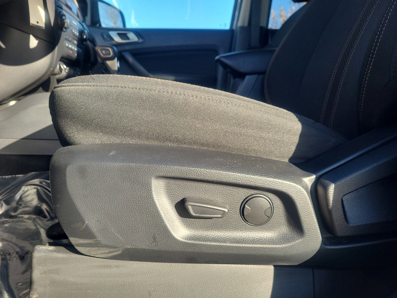 Certified 2022 Ford Ranger XLT w/ Equipment Group 302A High image 14