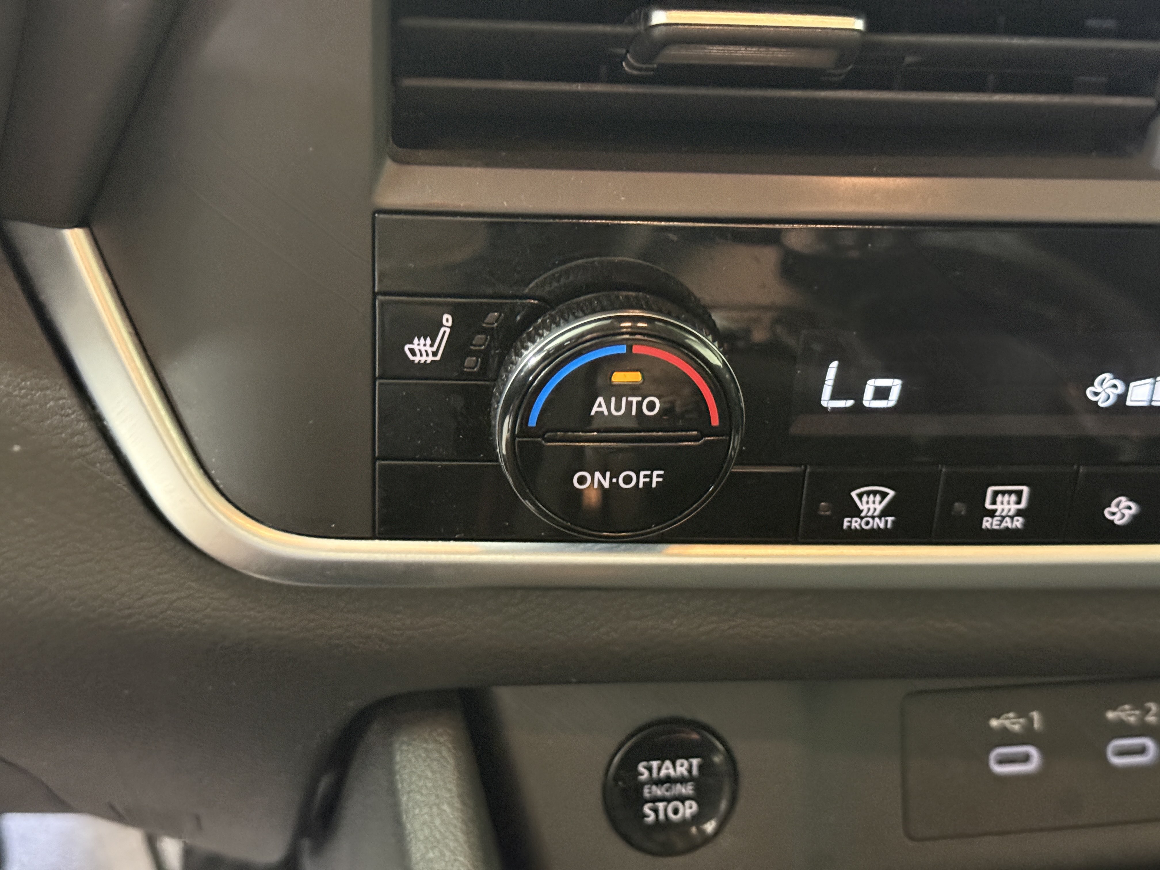 Used 2025 Nissan Rogue SV AWD/4WD image 22