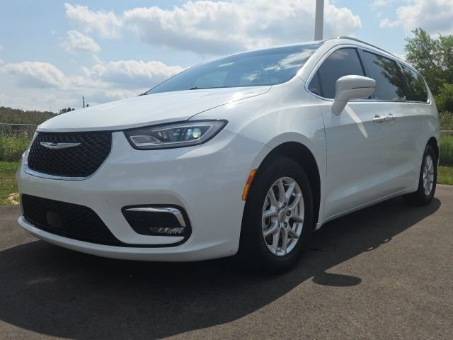 Used 2022 Chrysler Pacifica Touring-L FWD video 2