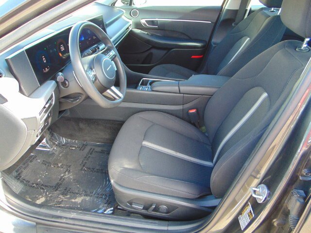 Used 2025 Hyundai Sonata SEL FWD image 10