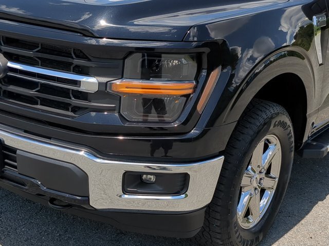 Certified 2025 Ford F150 XLT w/ Equipment Group 301A Standard AWD/4WD image 10