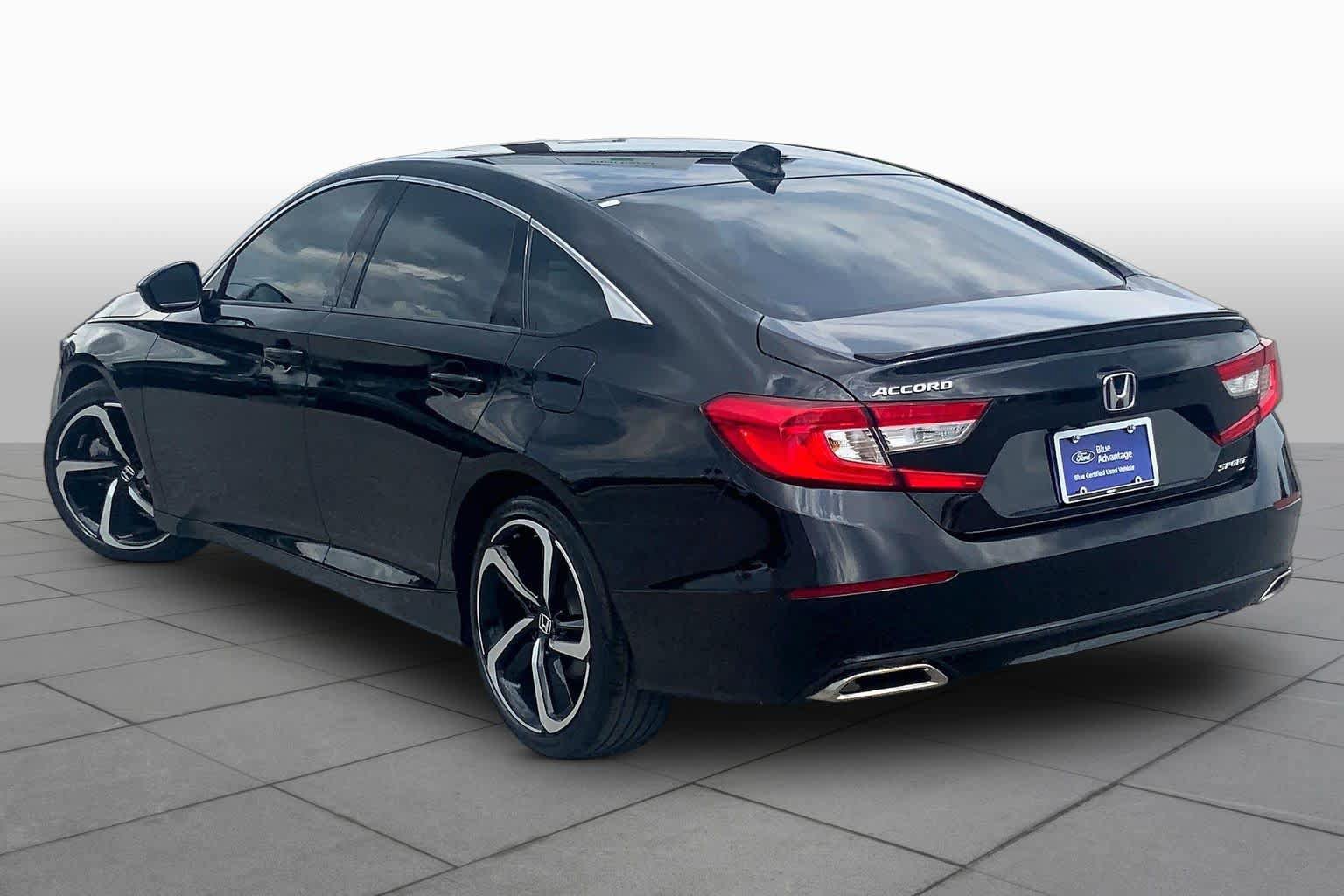 Used 2022 Honda Accord Sport image 12